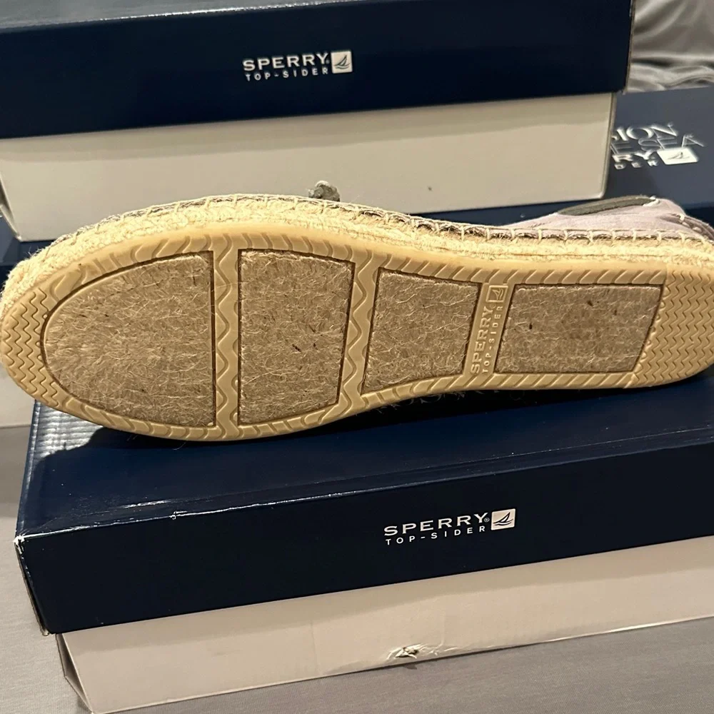 Sperry women’s Boat Shoes - Picture 2 of 2